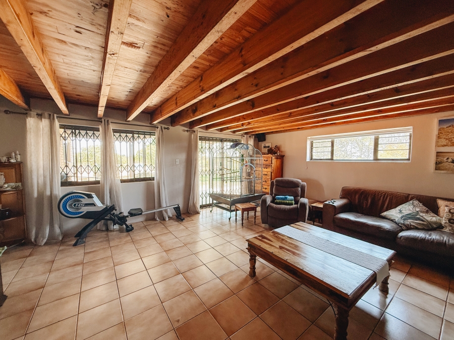 4 Bedroom Property for Sale in Aalwyndal Western Cape